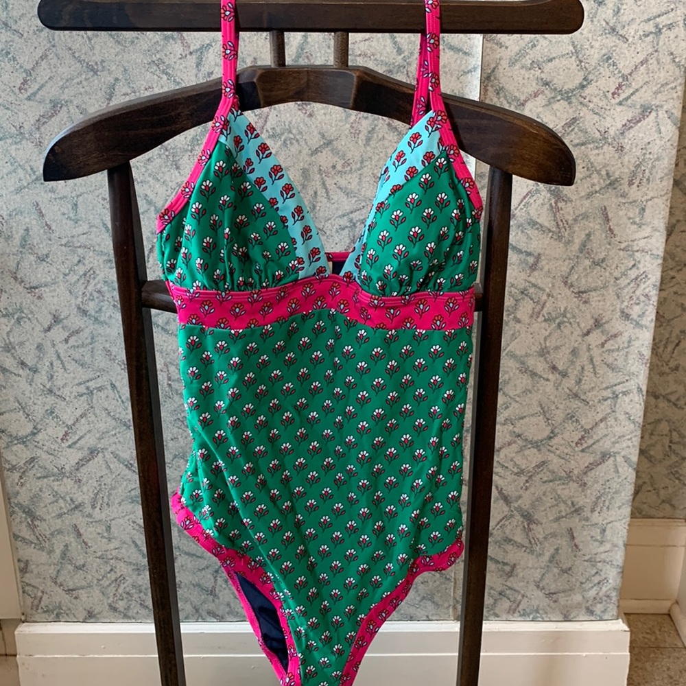 Boden swimsuit size 8 excellent used condition
